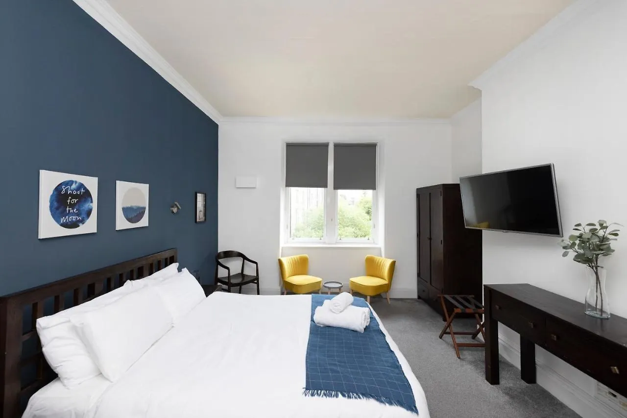 Joivy Haymarket Edinburgh 4*,